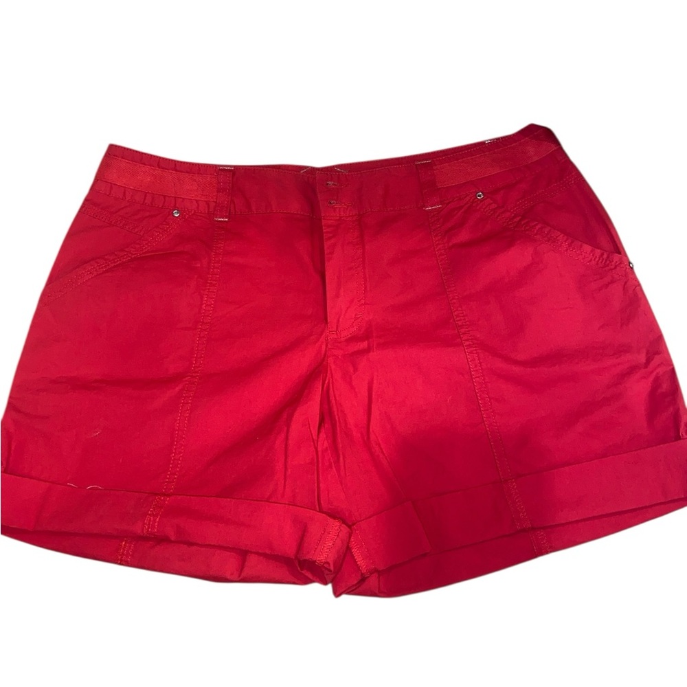 ❤️ INC Red Women's Shorts size 10 with silver diamond tone buttons.